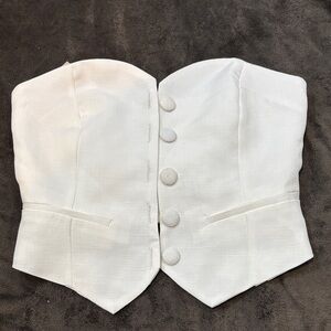 Elegant White Buttoned Women's Crop Top